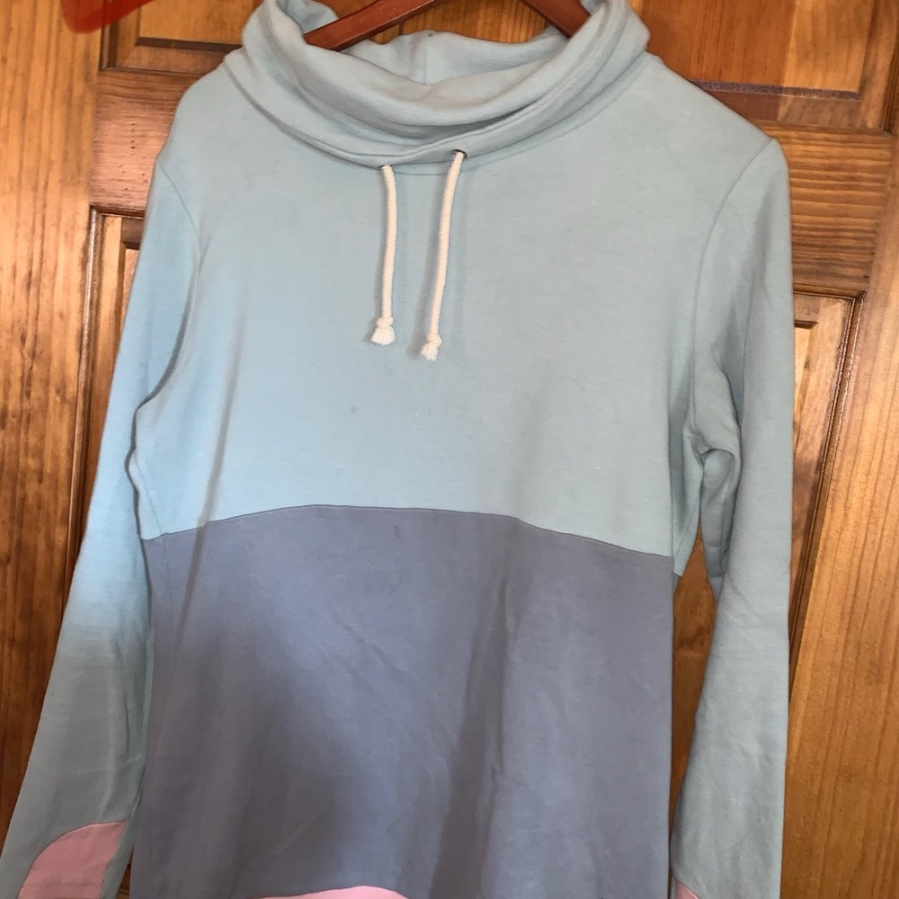 Ampersand Ave cowl neck size L